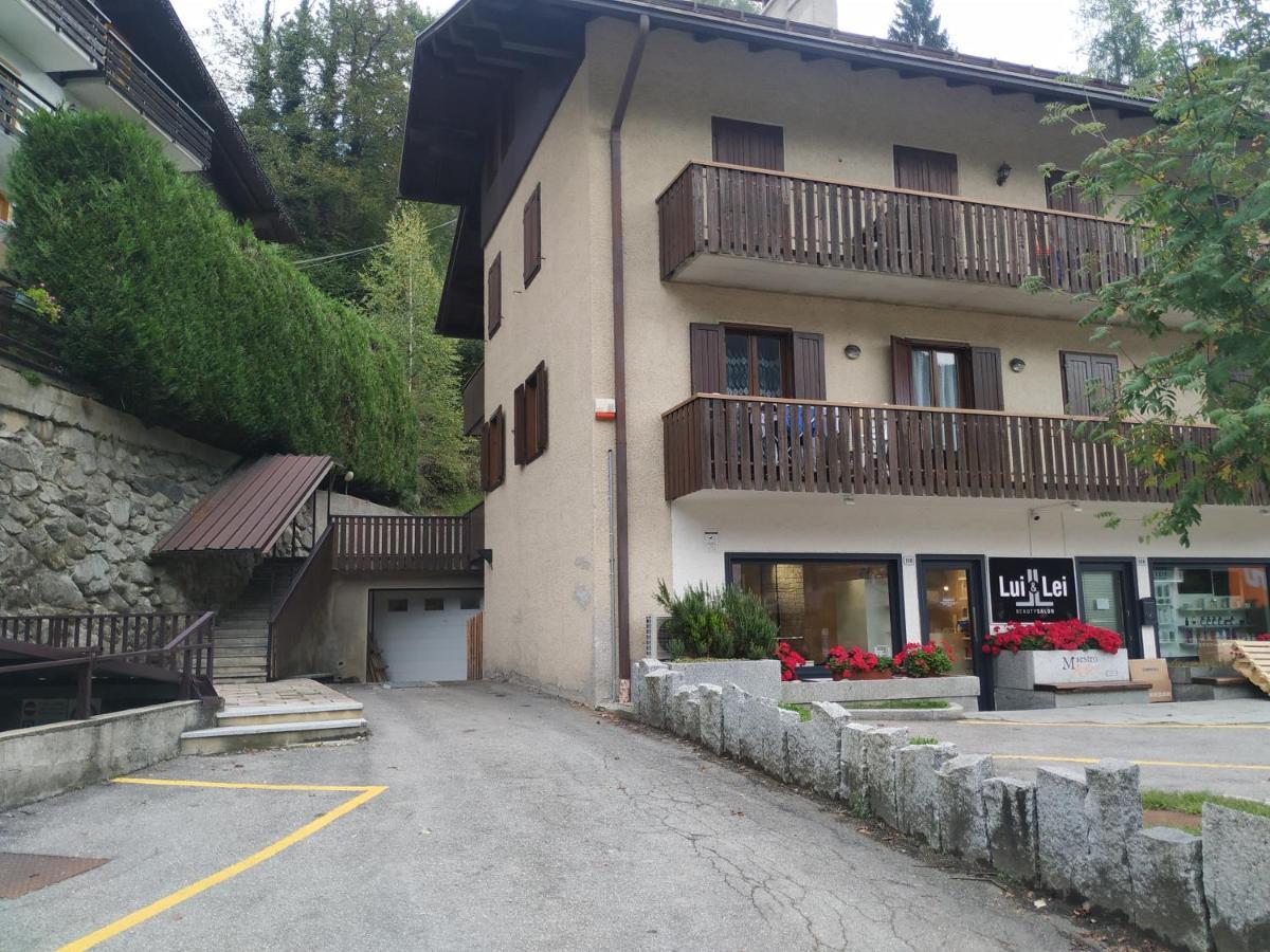 Apartmán La Mansarda Di Emma Pinzolo Exteriér fotografie
