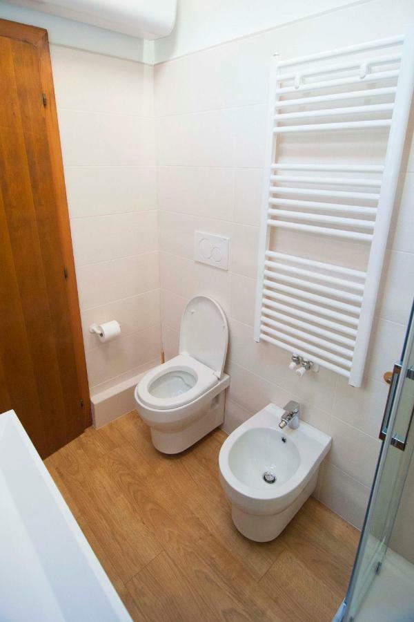Apartmán La Mansarda Di Emma Pinzolo Exteriér fotografie