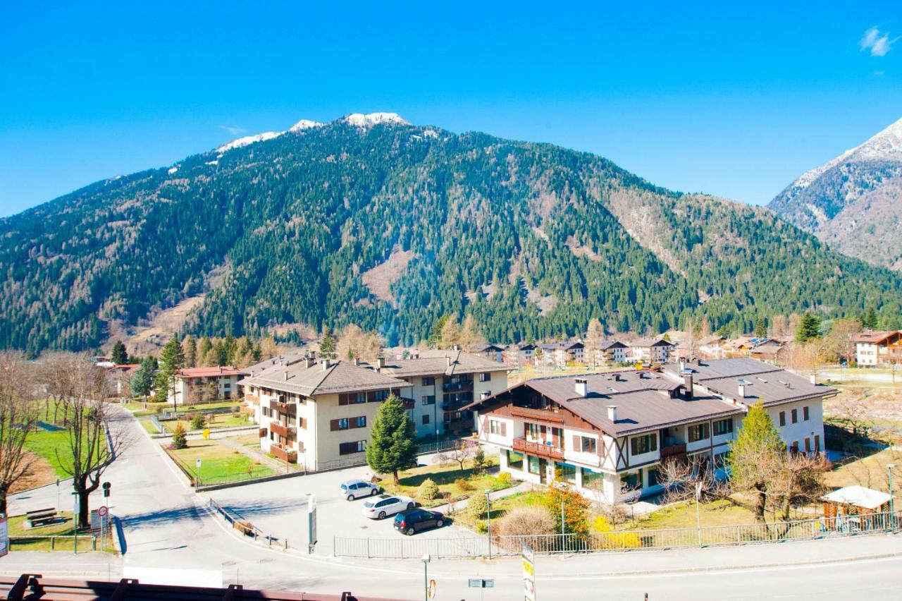 Apartmán La Mansarda Di Emma Pinzolo Exteriér fotografie