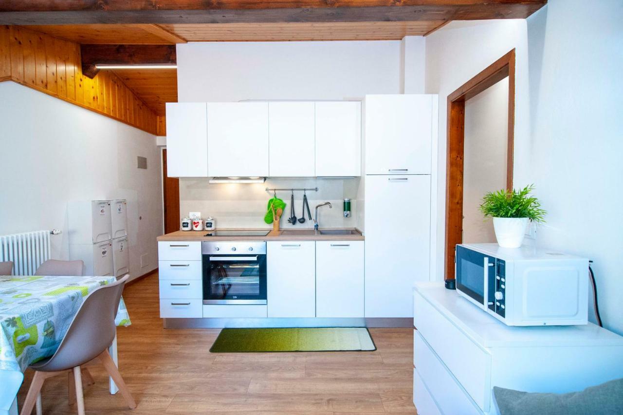 Apartmán La Mansarda Di Emma Pinzolo Exteriér fotografie
